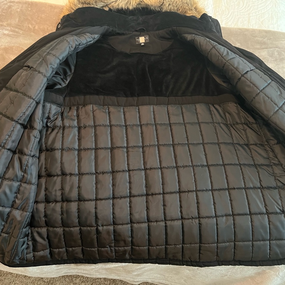 Gallery plus size 2x Black Puffer Coat with faux Fur trim on Hood - Picture 5 of 16